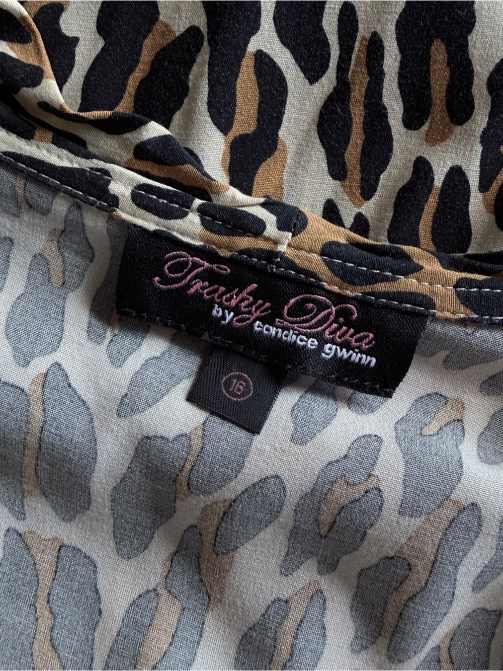 Jenny Short Sleeve Dress by Trashy Diva 16 Leopard - Picture 4 of 8
